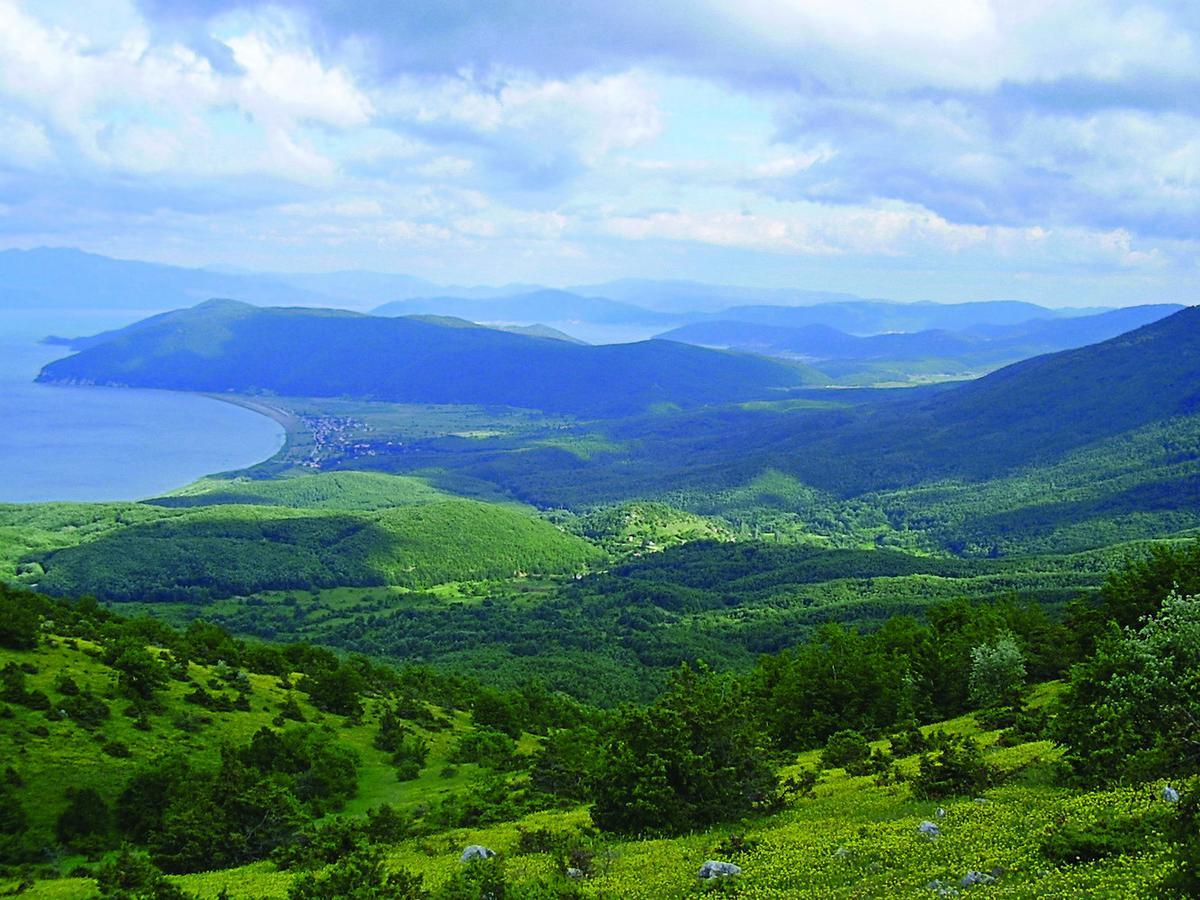 Lakeview Hotel And Resort Otesevo Esterno foto