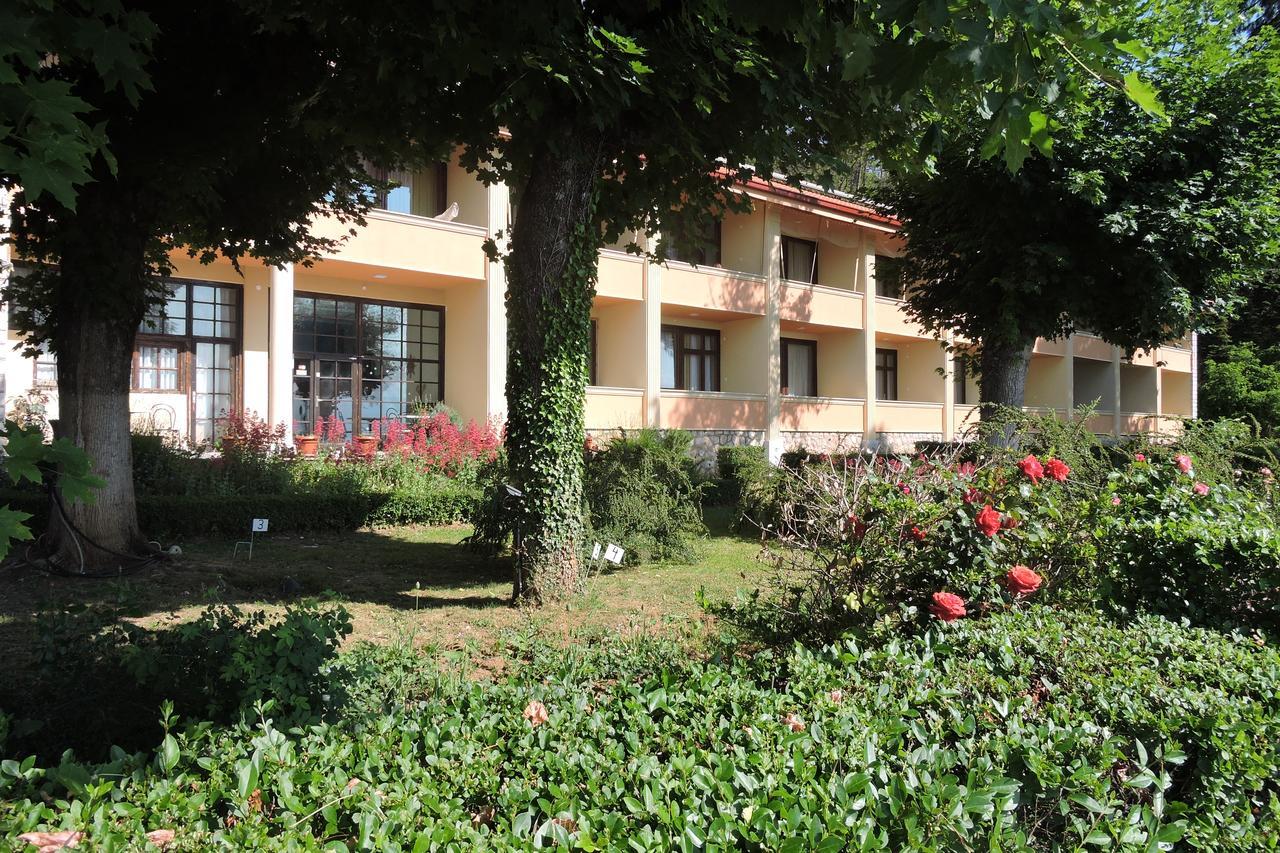 Lakeview Hotel And Resort Otesevo Esterno foto