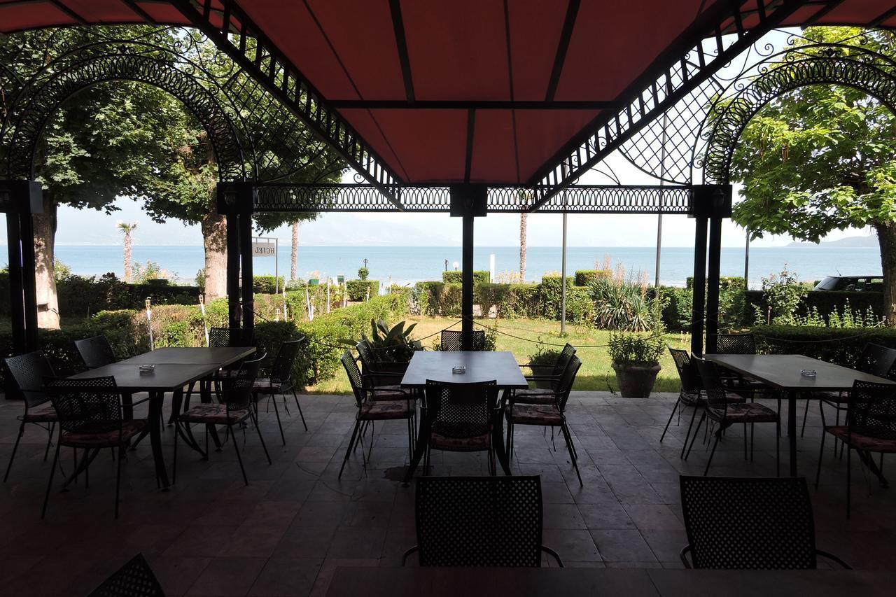 Lakeview Hotel And Resort Otesevo Esterno foto