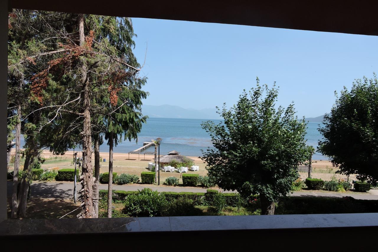 Lakeview Hotel And Resort Otesevo Esterno foto